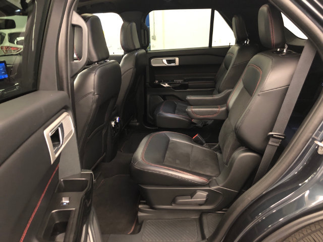 Used 2023 Ford Explorer ST-Line w/ Class IV Trailer Tow Package RWD image 29