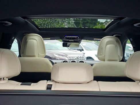Certified 2025 Mercedes-Benz GLC 300 4MATIC image 14