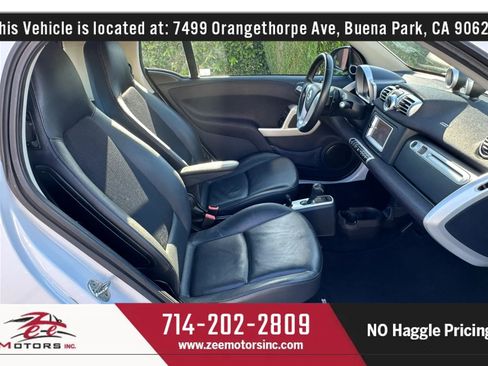 Used 2013 smart fortwo pure RWD image 19