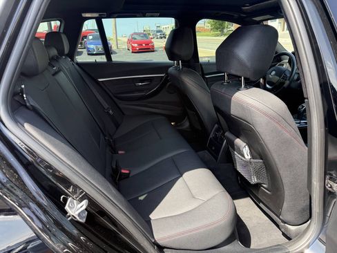 Used 2018 BMW 330i xDrive Wagon AWD/4WD image 11