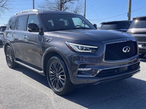 Used 2024 INFINITI QX80 Sensory image 5