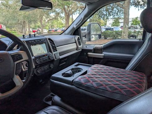 Used 2018 Ford F350 Lariat w/ Lariat Ultimate Package AWD/4WD image 17
