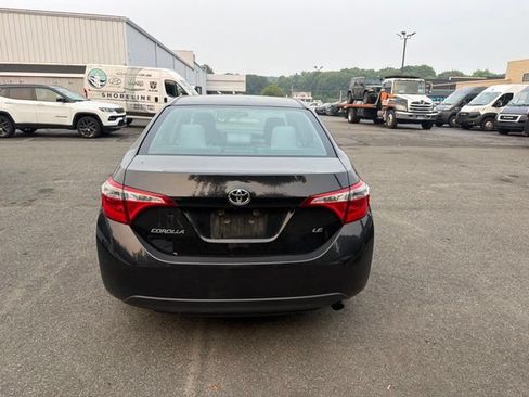Used 2016 Toyota Corolla LE FWD image 5