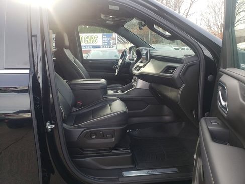 Used 2021 GMC Yukon XL SLT image 19