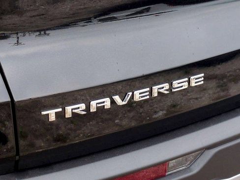 New 2026 Chevrolet Traverse LT w/ Sun and Wheel Package FWD image 32