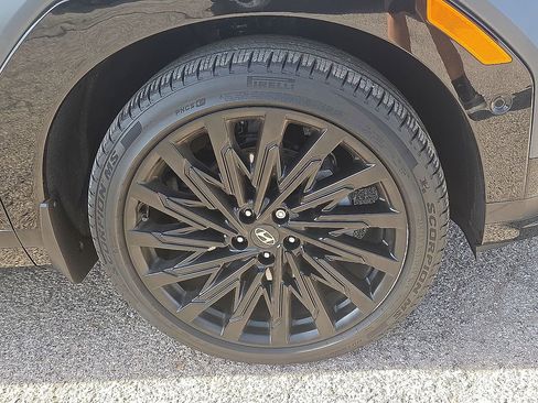 Used 2025 Hyundai Santa Fe Calligraphy image 7