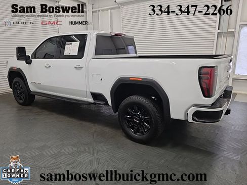 Used 2025 GMC Sierra 2500 AT4 AWD/4WD image 5