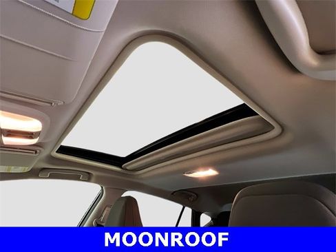 Certified 2025 Subaru Crosstrek 2.0i Premium image 7