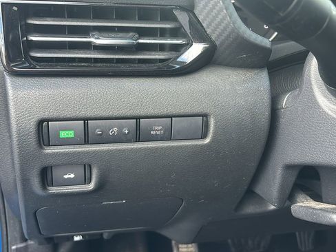 Used 2020 Nissan Sentra SR w/ Premium Package image 15