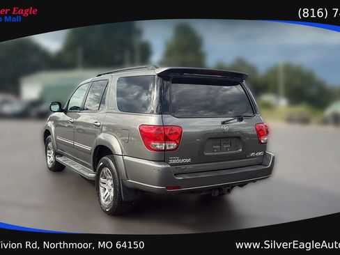 Used 2007 Toyota Sequoia Limited AWD/4WD image 3