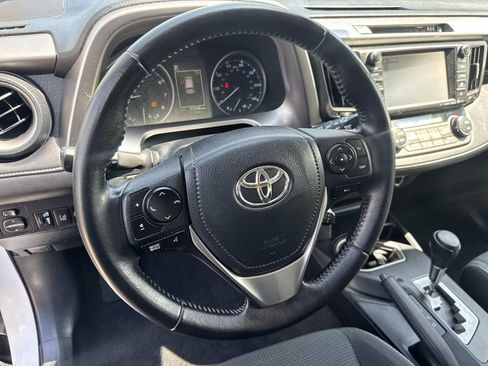 Used 2017 Toyota RAV4 XLE FWD image 24