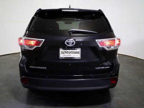 Used 2015 Toyota Highlander Limited image 10