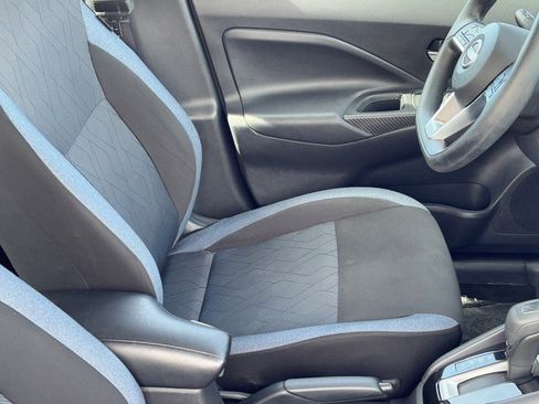 Certified 2025 Nissan Versa SV image 10