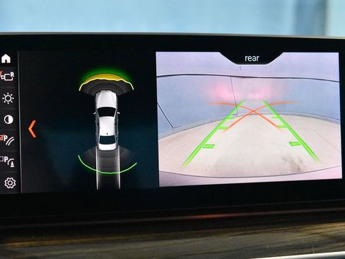 Used 2019 BMW 530i w/ Convenience Package image 14