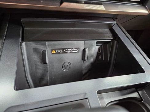 Used 2025 GMC Hummer EV 2X image 28