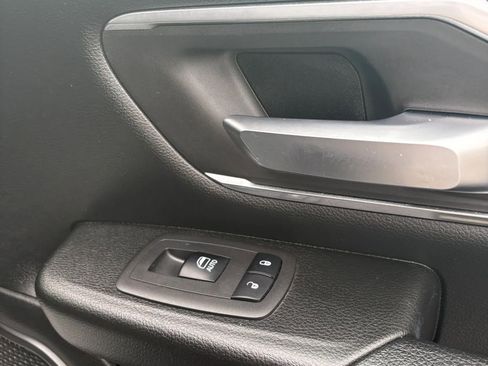 Used 2019 RAM 1500 Big Horn AWD/4WD image 25