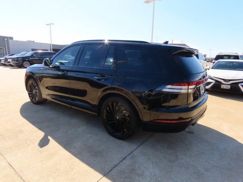 Certified 2023 Lincoln Aviator Reserve w/ Equipment Group 201A image 15