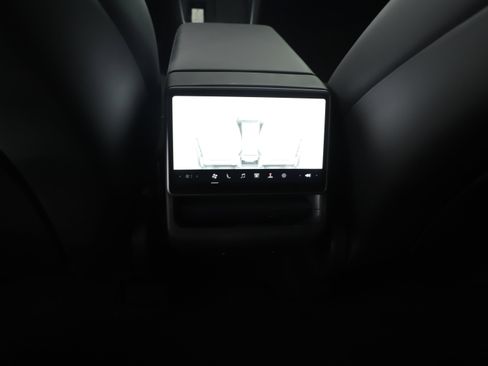 Used 2026 Tesla Model Y 2WD image 20