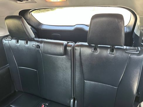 Used 2024 Toyota Highlander Platinum AWD/4WD image 29