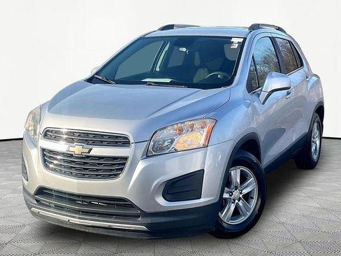 Used 2015 Chevrolet Trax LT w/ LT Sun and Sound Package image 1