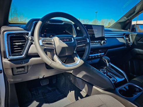 New 2026 GMC Canyon Elevation image 12