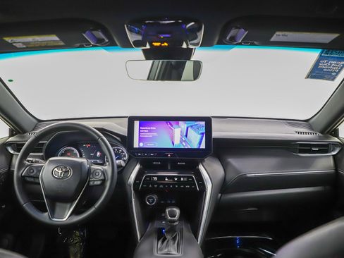 Used 2024 Toyota Venza Nightshade image 13