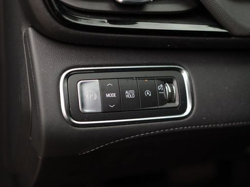 Used 2025 Buick Enclave Sport Touring image 10