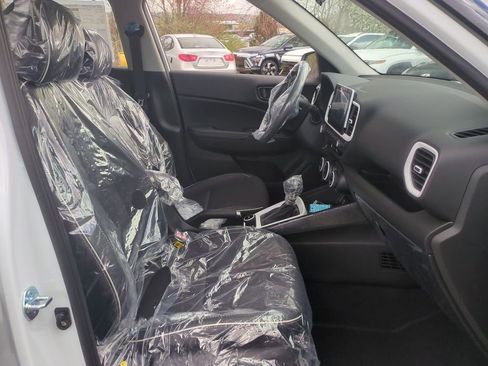 New 2026 Hyundai Venue SEL image 25