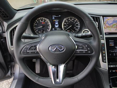 Used 2021 INFINITI Q60 3.0t Luxe w/ Essential Package AWD/4WD image 18