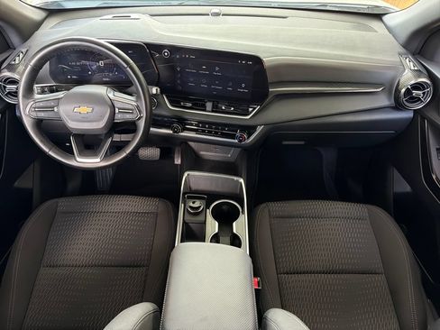 Used 2026 Chevrolet Equinox LT FWD image 22