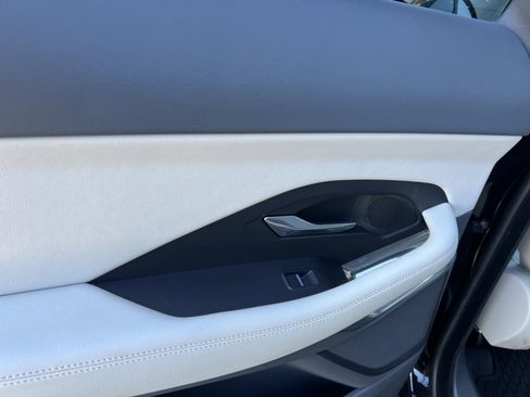 Used 2020 Jaguar E-PACE image 29