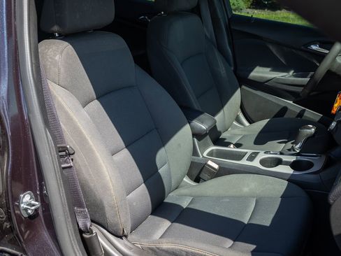 Used 2016 Chevrolet Cruze LS FWD image 25