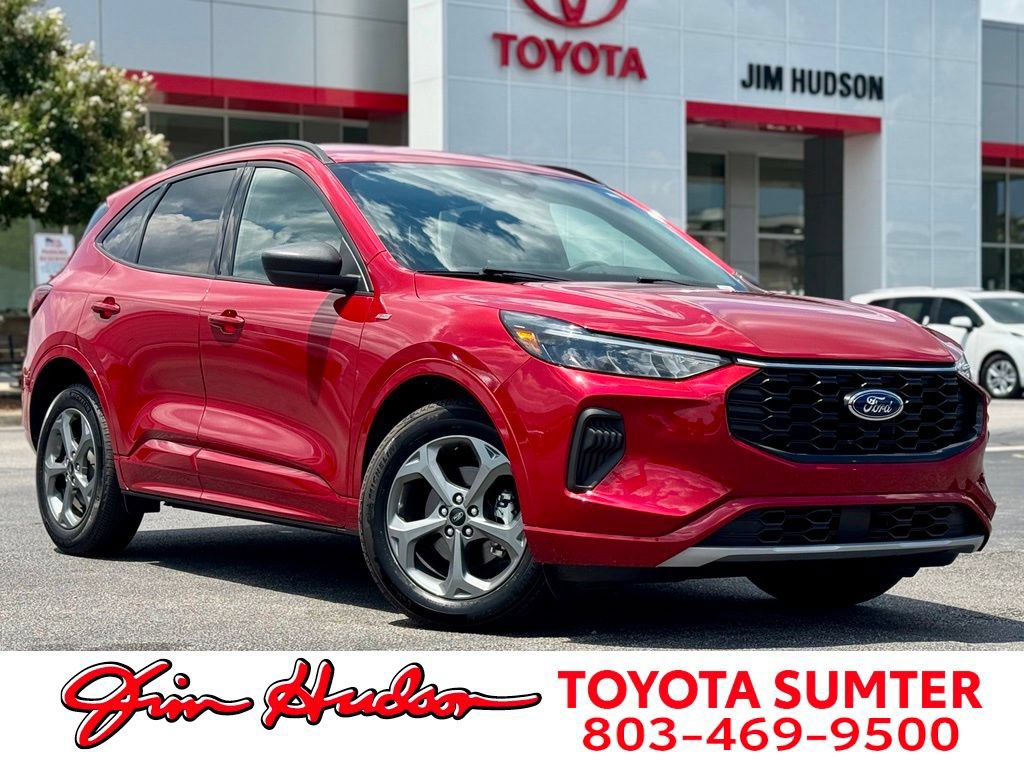 Used 2024 Ford Escape ST-Line w/ Tech Pack #1 FWD image 1