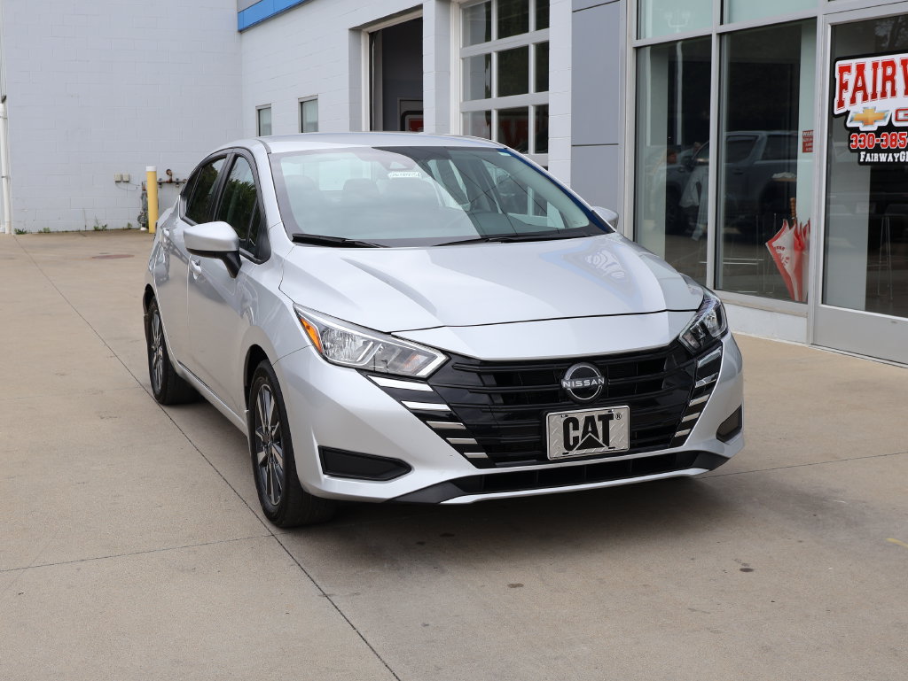Used 2024 Nissan Versa SV w/ Trunk Package FWD image 2