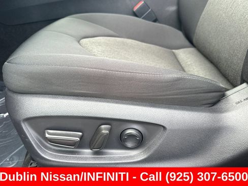 Used 2020 Toyota Camry LE w/ Sunroof Package FWD image 14