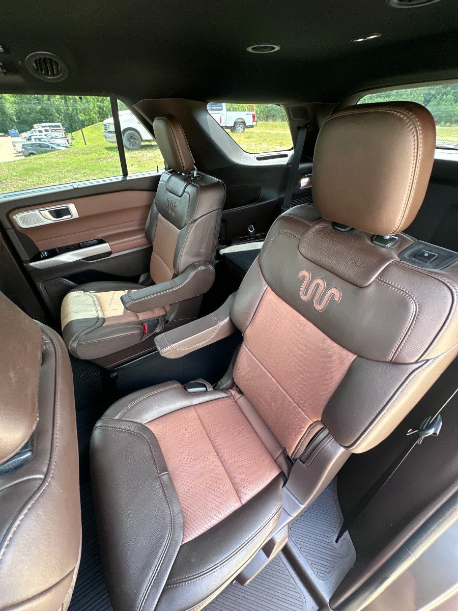 Used 2023 Ford Explorer King Ranch w/ Technology Package AWD/4WD image 17