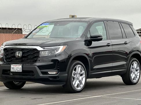 Certified 2024 Honda Passport EX-L image 8