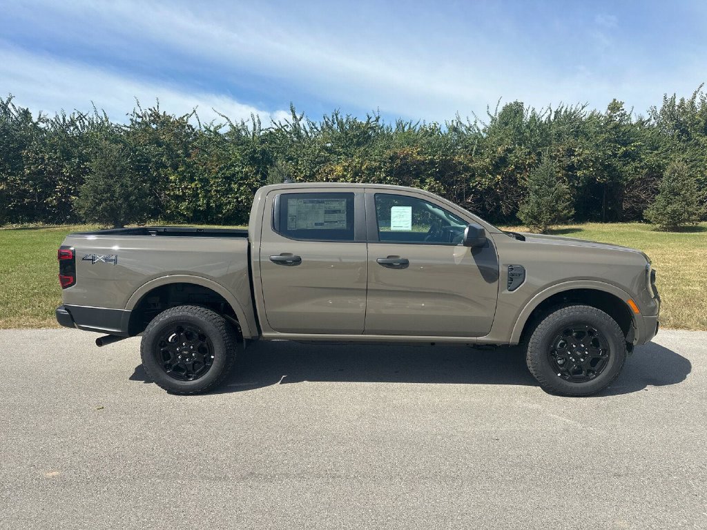 New 2026 Ford Ranger XLT w/ Equipment Group 301A High AWD/4WD image 7