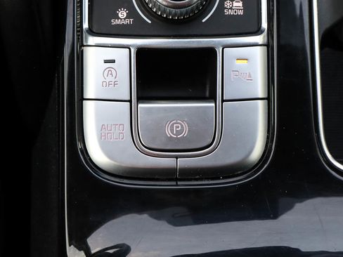 Used 2025 Kia Telluride S image 23