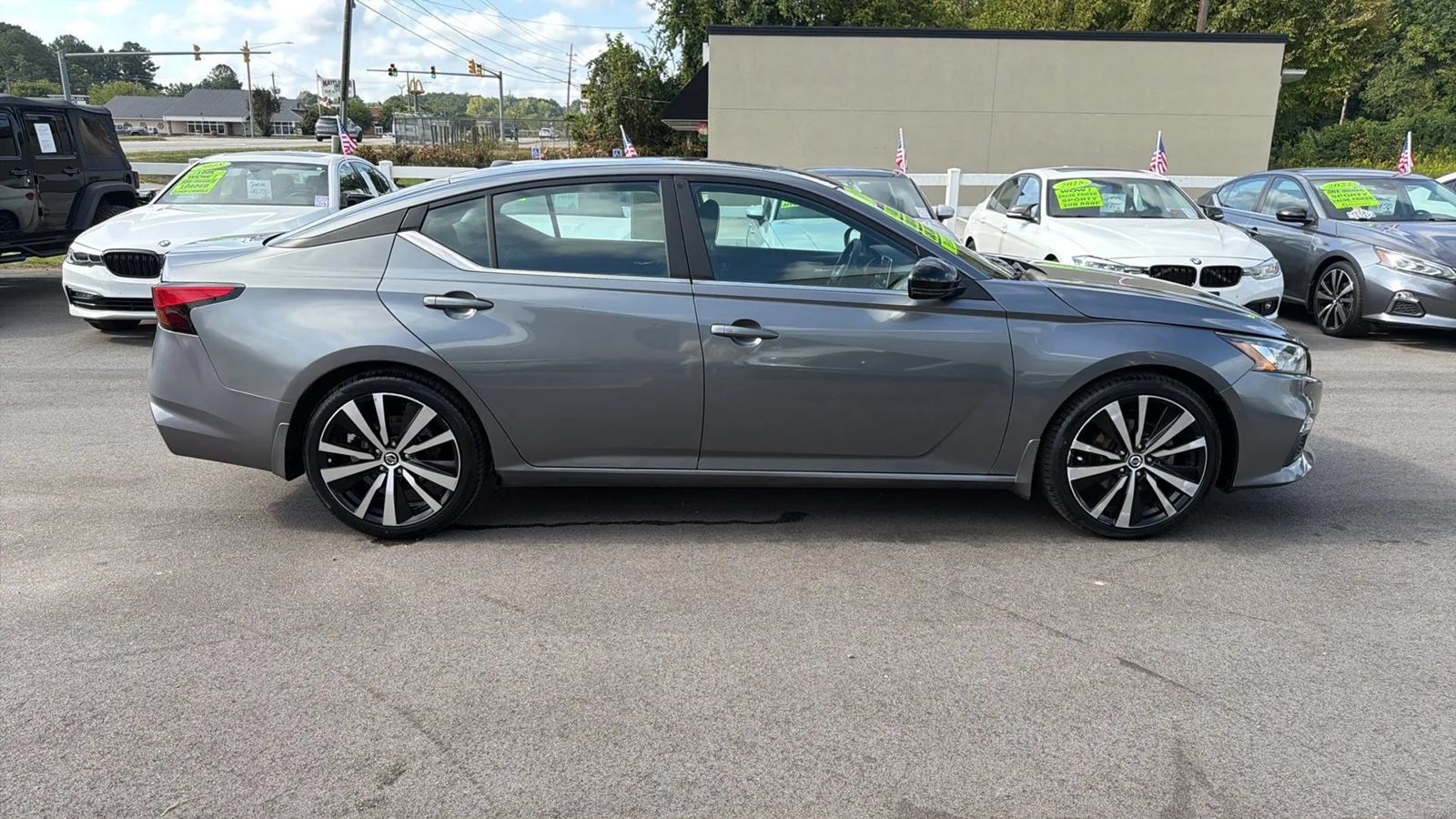 Used 2019 Nissan Altima 2.5 SR w/ SR Premium Package FWD image 6