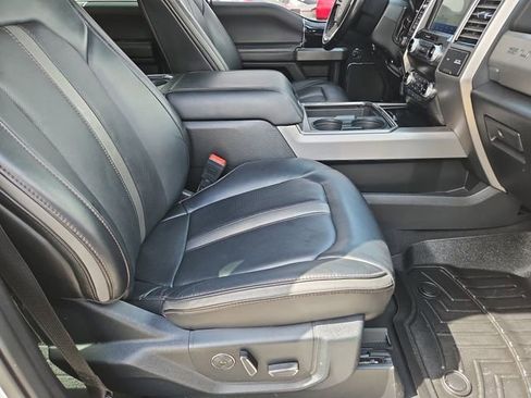 Used 2021 Ford F250 Platinum w/ FX4 Off-Road Package image 18