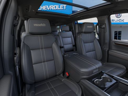 New 2026 Chevrolet Suburban High Country AWD/4WD image 16