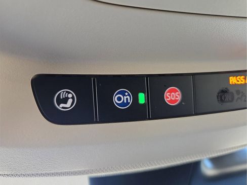 Used 2023 Buick Envision Preferred image 20