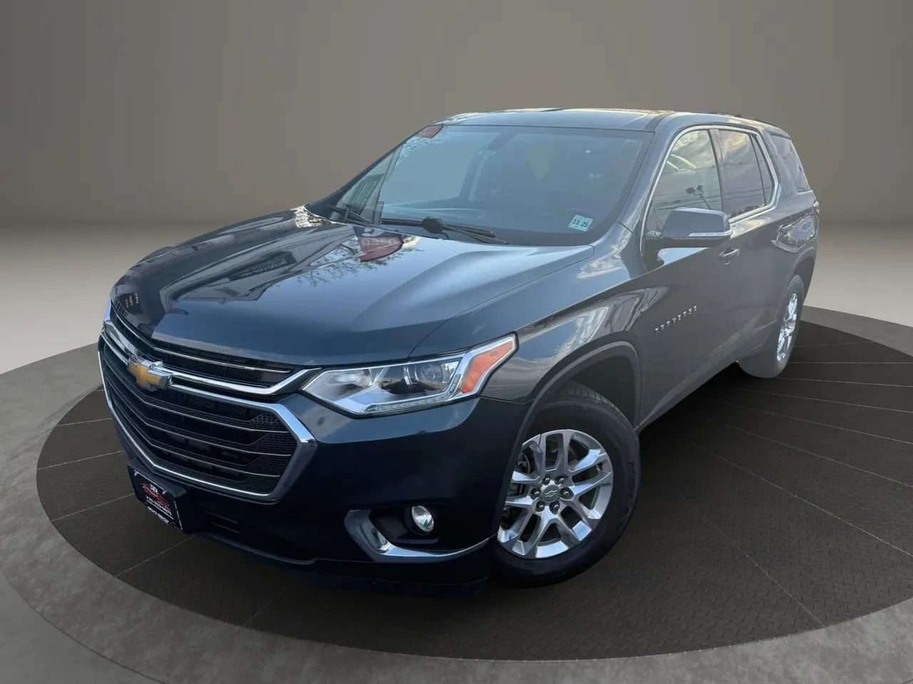 Used 2020 Chevrolet Traverse LT AWD/4WD image 2