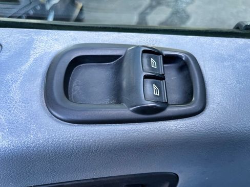 Used 2018 Ford Transit 250 130 Low Roof RWD image 54