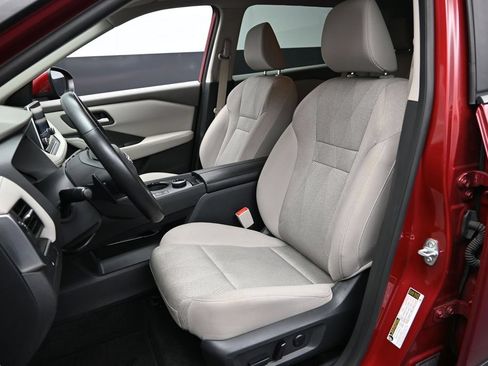 Used 2025 Nissan Rogue SV AWD/4WD image 21