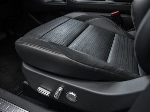 Used 2024 Lincoln Nautilus Reserve w/ Jet Appearance Package (87T) image 37