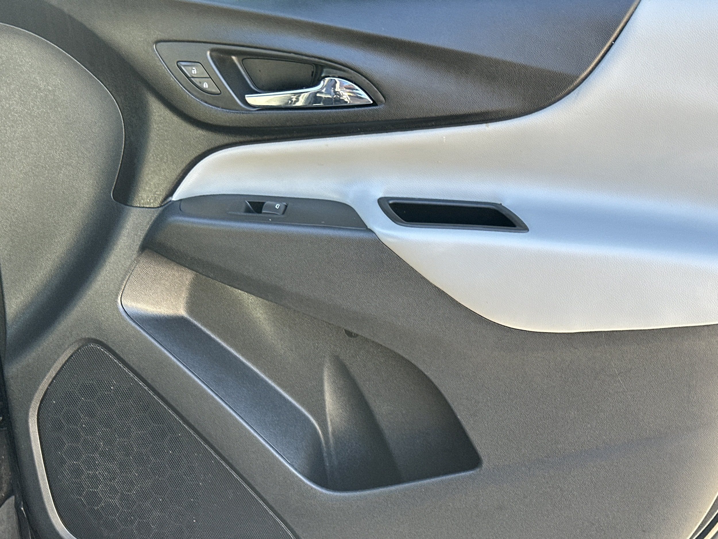 Used 2023 Chevrolet Equinox LS w/ LS Convenience Package FWD image 14