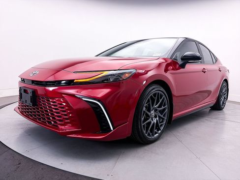 Used 2025 Toyota Camry XSE w/ Premium Package FWD image 17