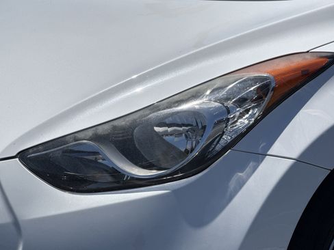 Used 2013 Hyundai Elantra GLS w/ Preferred Pkg FWD image 6